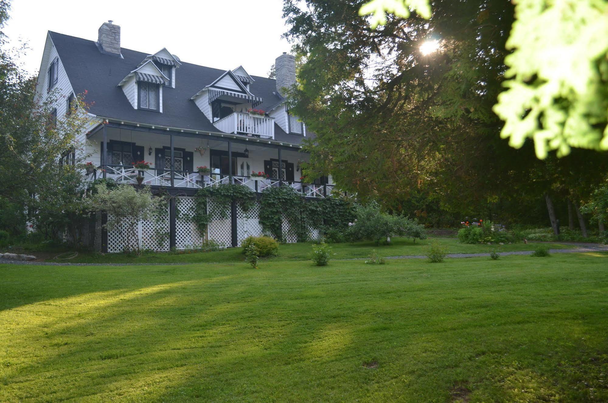 Auberge La Chatelaine La Malbaie Eksteriør bilde